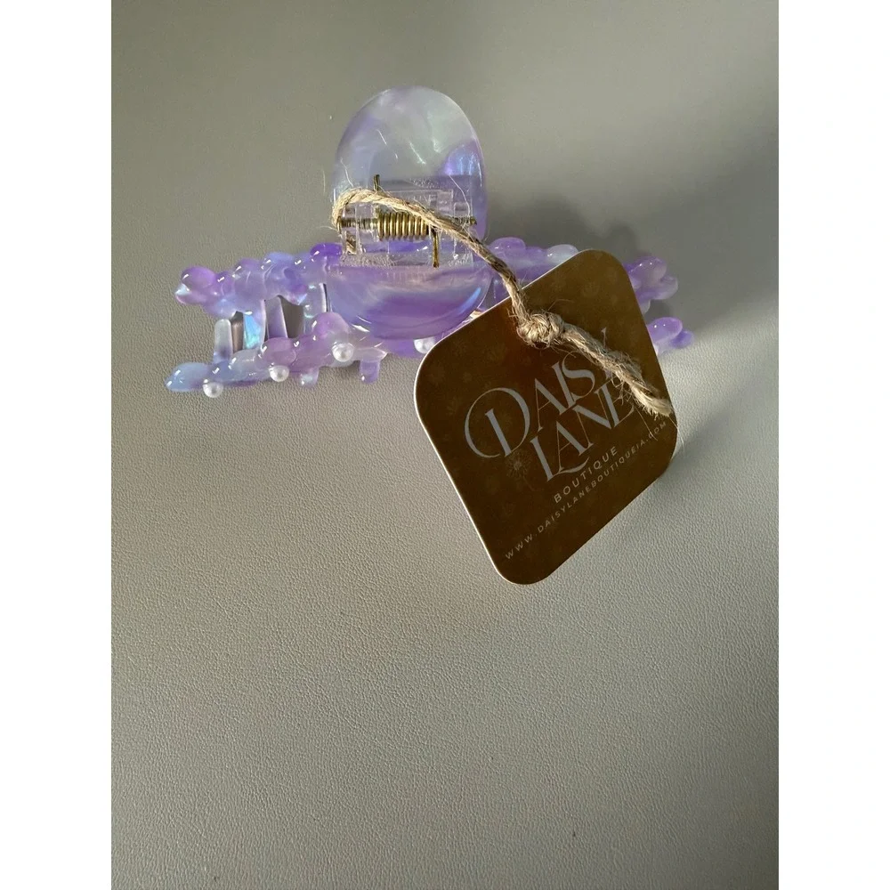 Daisy Lane Purple Iridescent Floral Hair Claw Clip with‎ Faux Pearls NWT